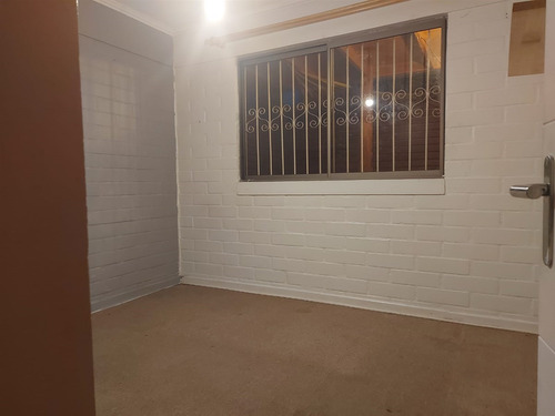 Casa En Venta De 3 Dorm. En Los Andes