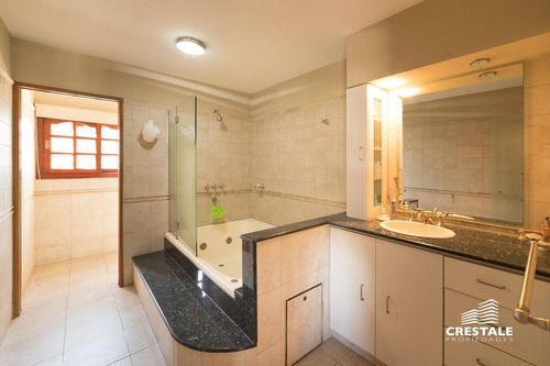 Imagen 16 de 24 de Casa 3 Dormitorios En Venta. Patio Con Parrillero - Fisherton