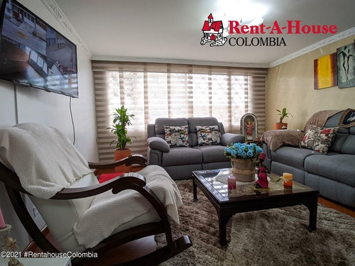 Casa En Cordoba(bogota) Rah Co: 21-1862