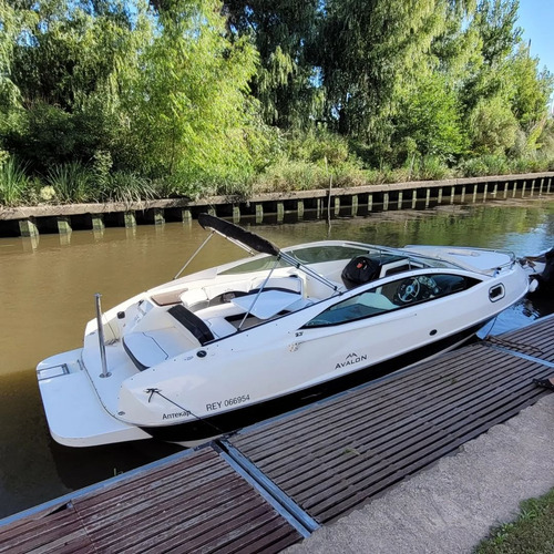 Lancha Cuddy Avalon 230 23´´ Volvo Penta V6 225 (2014)300hs