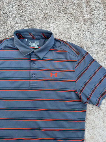 Playera Deportiva De Rayas Under Armour Talla S De Hombre (Usado)