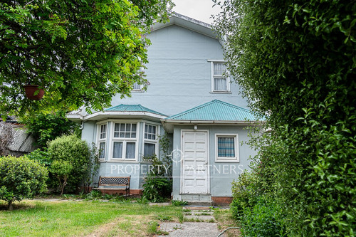 Hermosa Casa Tipo Chalet, Ideal Uso Comercial Punt...