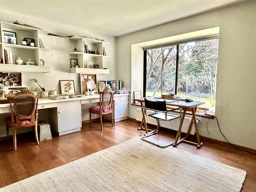 Casa En Venta De 5 Dorm. En Lo Barnechea