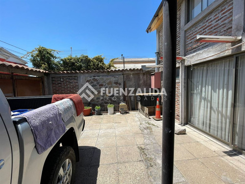 Casa En Venta De 5 Dorm. En Maipú