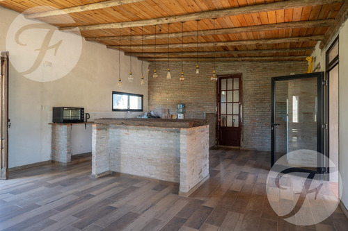 Venta De Chacra En San Pedro - Casa De 430 M2 - Gobernador Castro - Pecan Y Arboleda