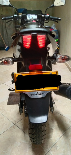 Pulsar 180 2019