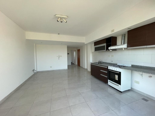 Imagen 5 de 10 de Departamento - Lanús Este