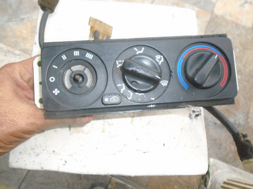 Imagen 1 de 4 de Vendo Control De Aire Acond. De Kia Sehia Año 2000