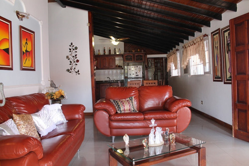 Imagen 4 de 19 de Casa En Venta Urbanización La Mata