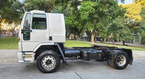 Ford Cargo 1831 Tractor Dormitorio