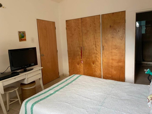 Imagen 16 de 27 de Townhouse En Venta De Dos Niveles Estilo Mediterraneo Cocina Empotrada E Iluminada Monteserino San Diego