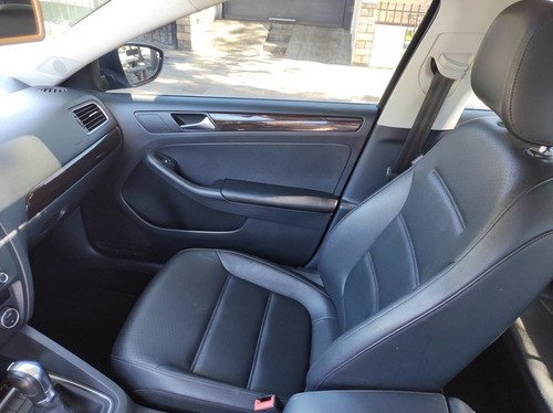 Volkswagen Vento 2.5 Luxury 170cv Tiptronic 2015