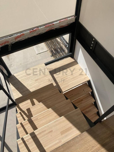 Imagen 5 de 7 de Departamento Tipo Loft/oficina En Venta En City Bell