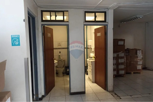 Bodega Con Oficina En Zona Estratégica, Franklin