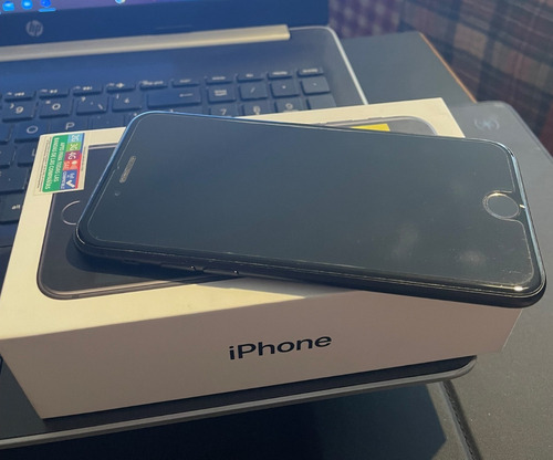 Apple iPhone SE (2020) 128 Gb - Negro (con Cable)