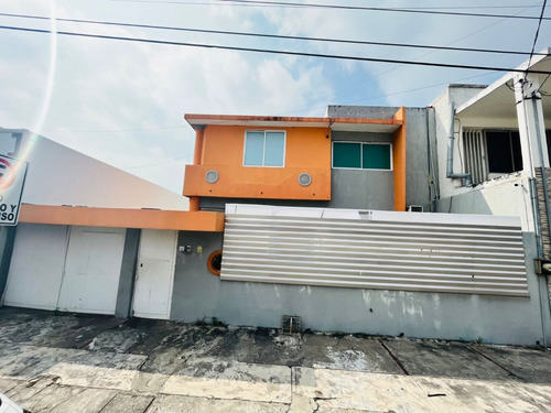 Oficina En Venta En Veracruz, Col. Flores Magón En Veracruz.