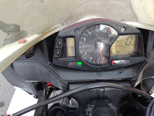 Imagen 2 de 7 de Honda Moto De Pista