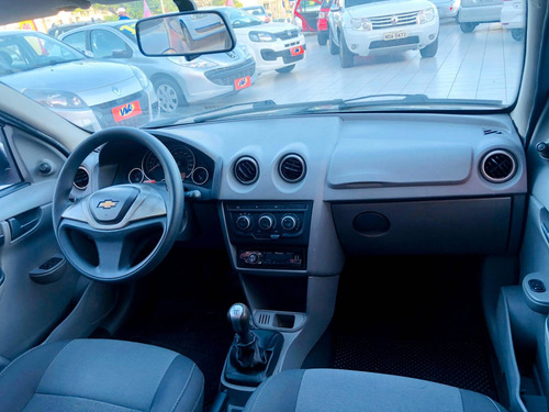 Imagem 4 de 12 de Chevrolet Prisma 1.4 Mpfi Lt 8v Flex 4p Manual