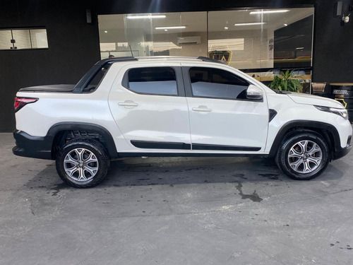 Fiat Strada Volcano
