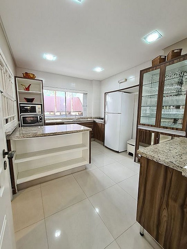 Imagem 4 de 15 de Apartamento Semi-mobiliado 3 Suítes Com 3 Vagas De Garagem E Área De Lazer - Quadra Do Mar Em Balneário Camboriú - 1779_1