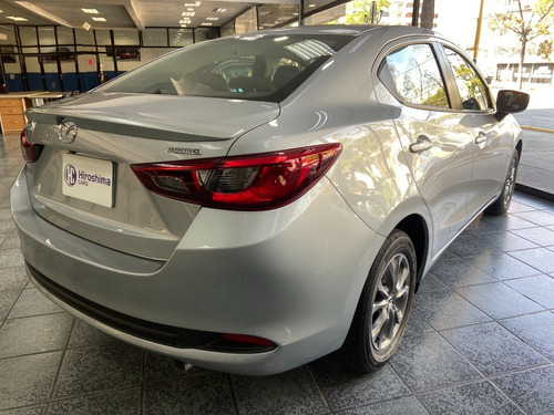Imagen 4 de 11 de Mazda 2