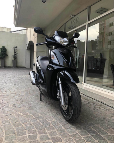Imagen 8 de 11 de Kymco People Gti300