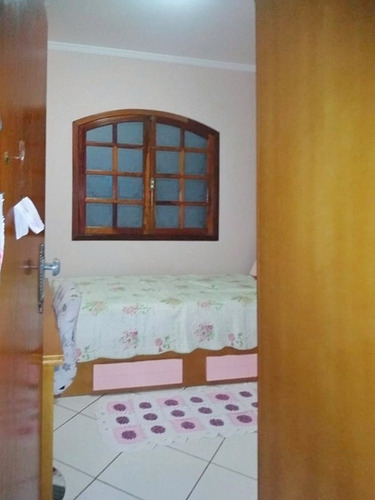 Imagem 16 de 21 de Linda Casa Assobradada Com 3 Dormitorios Oportunidade - V4681