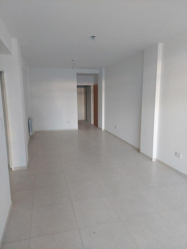 Departamento En Venta - 2 Dormitorios 2 Baños - Cochera - 83mts2 - Caballito, Capital Federal