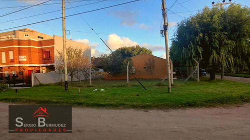 Imagen 11 de 14 de Emprendimiento Salta Al 800. Esquina Y Ante Esq. - Mar De Ajo - 2 Y 3 Ambientes - 5 Unidades Funcionales.
