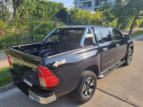 Toyota Hilux 2.8 Cd Srx 177cv 4x4 At