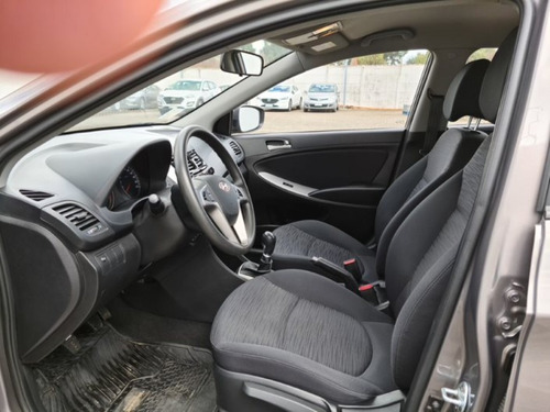 Hyundai Accent Accent Rb Sdn 1.4 6m/t Gl Av