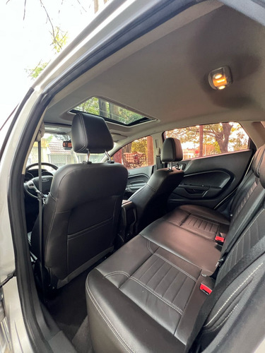 Ford Fiesta Kinetic 1.6 Titanium Powershift 120cv