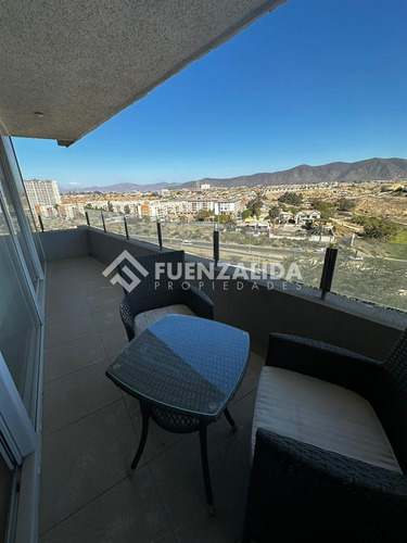 Departamento En Venta De 2 Dorm. 1 Baño, En La Herradura