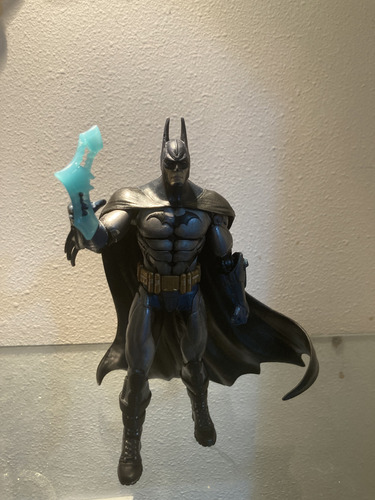 Batman Figura Arkham Asylum Batman Armad Dc Coleccionables (Usado)