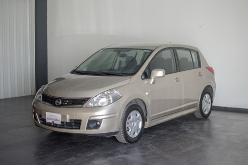 Imagen 8 de 25 de Nissan Tiida 2011 1.8 Visia 5 P Knd
