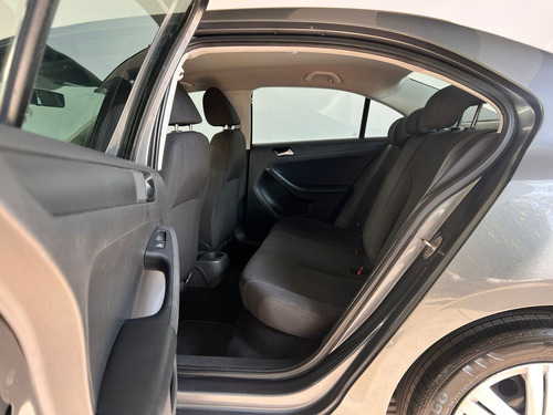 Volkswagen Jetta 2.0 Tiptronic At