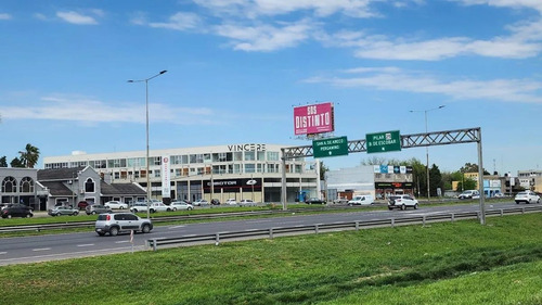 Venta Local A Estrenar Con Cochera Pilar Km 53