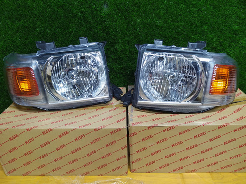 Faros Toyota Machito Años 2010/2020 . Nuevos Tienda Física M