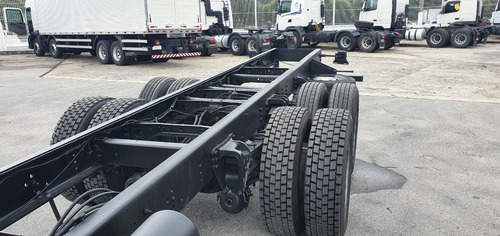 Vw 24280 6x2 2014 Trucado Chassis