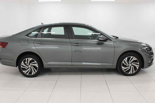 Imagen 6 de 15 de Volkswagen Jetta 2019 4 Cilindros