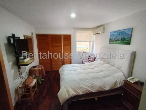 Lomas Del Sol 25-9104 Apto En Exclusiva Urbanización Aire Acondicionado En Cada Habitación, Pisos De Parquet En Habitaciones Y Cerámica En Áreas Sociales. Dos Habitaciones, Dos Baños, Un Maletero