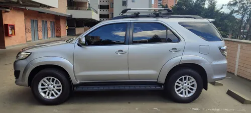 Toyota Fortuner 2.7l 4x2