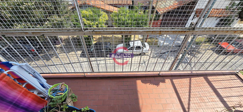 Venta Buen Departamento 3 Ambientes Con Balcón En Carapachay