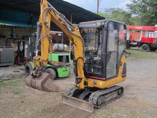 Mini Excavadora Caterpillar 301.6  