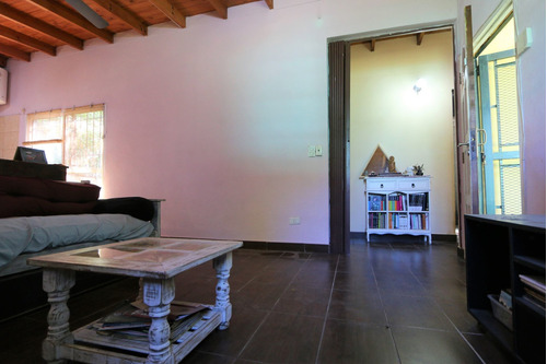 Imagen 6 de 30 de Venta Casa Quinta Virrey Del Pino Extenso Lote. Si Algo Nos Dejó La Pandemia Es La Necesidad De Vivir Con Espacio, Naturaleza Y Disfrutando De La Familia. Un Entorno Ideal Para Tu Gente. Inmobiliaria