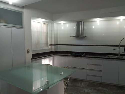 Imagen 7 de 14 de Townhouse Urbanización Loma Mágica Carrizal Yohana Gomez