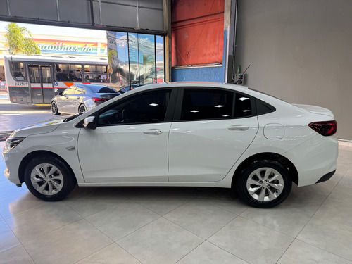 Chevrolet Onix plus 1.0 Lt 4p