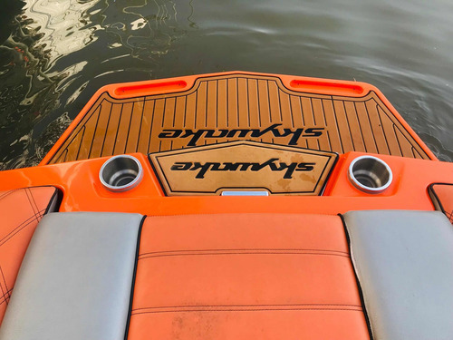 Imagen 14 de 15 de Lancha De Wakeboard Y Wakesurf Skywake Xl22 =0k Argemotors