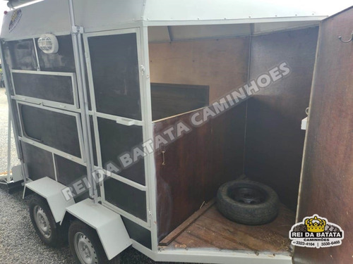 Reboque Carretinha Transporte De Cavalos 2 Eixos Semi Nova