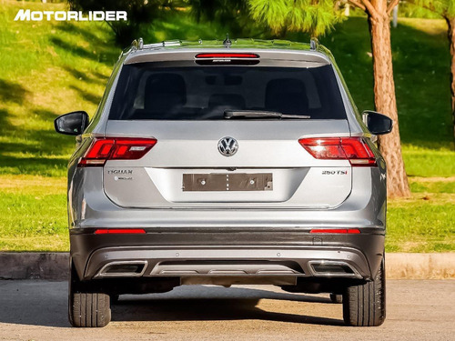 Imagen 4 de 15 de Volkswagen Tiguan 1.4 Comfort Ex Full| Permuta / Financia